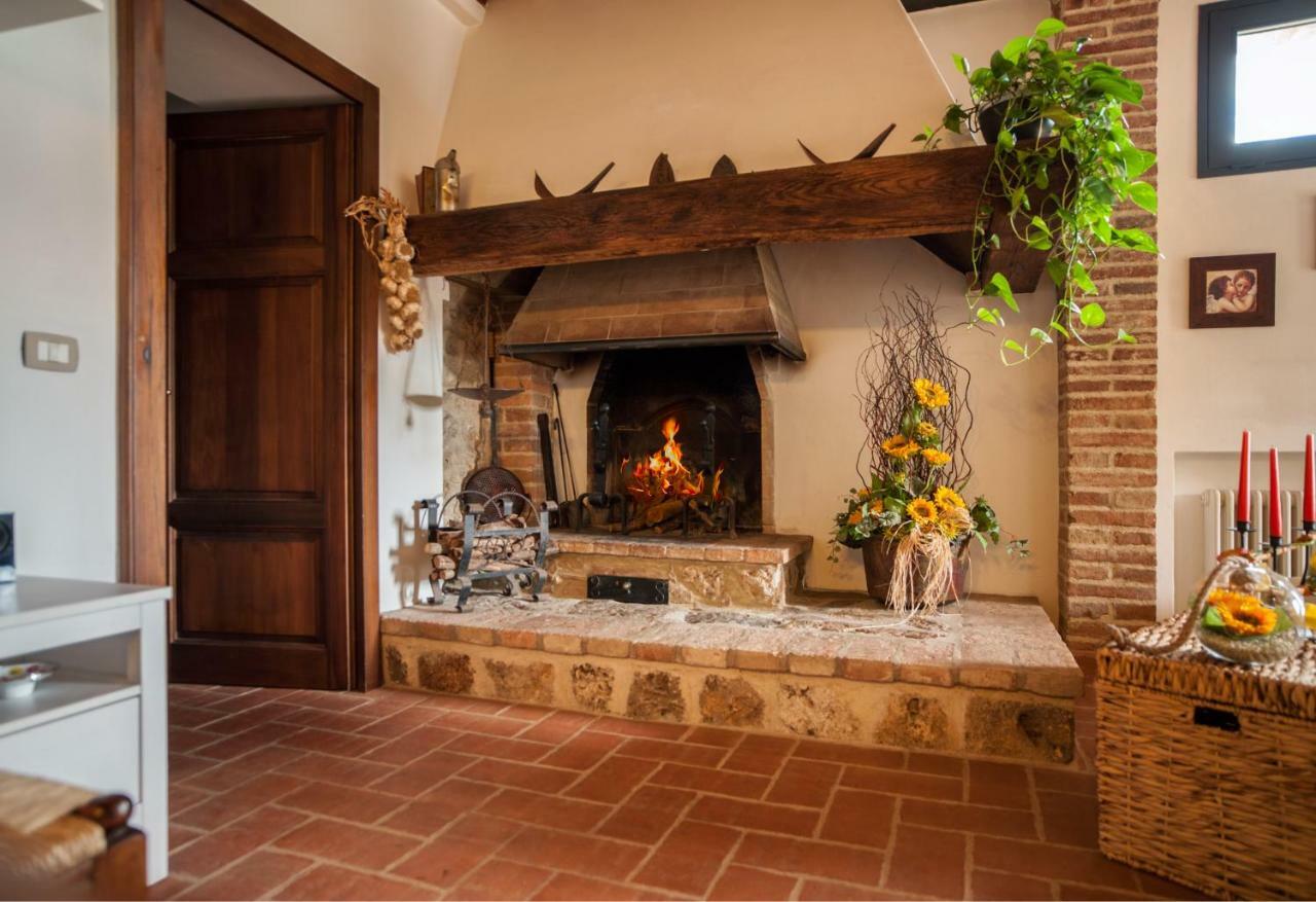 Casa Viale Dei Cipressi Villa โซวิชิลเล ภายนอก รูปภาพ